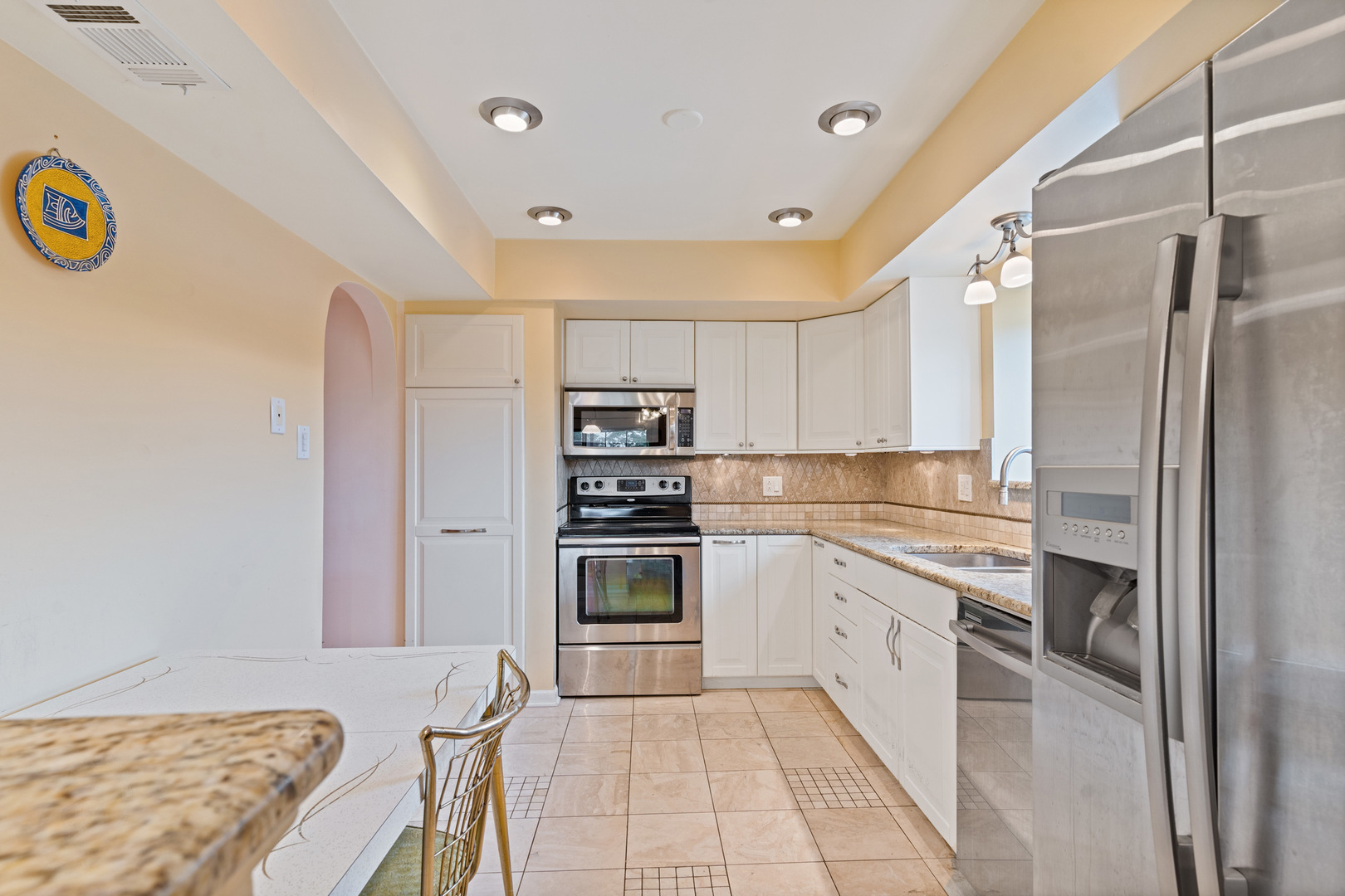 11130 Northwest Road #E, Palos Hills, IL 60465