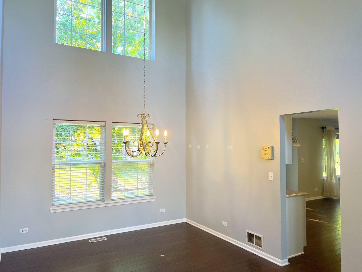 2112 Skylane Drive, Naperville, IL 60564