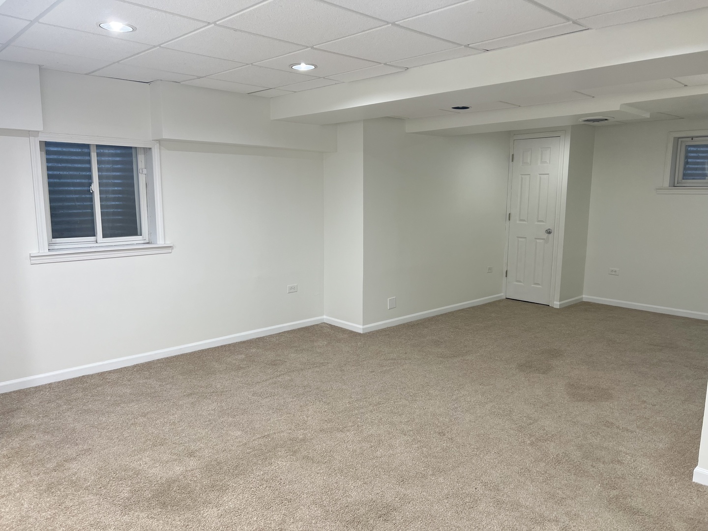2112 Skylane Drive, Naperville, IL 60564
