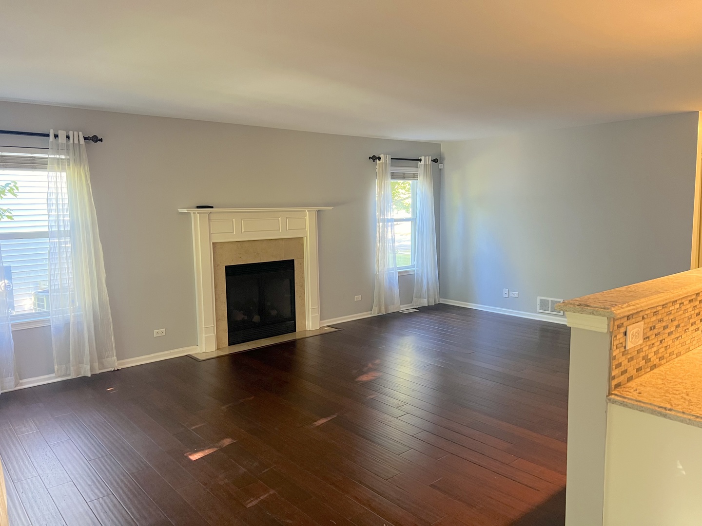 2112 Skylane Drive, Naperville, IL 60564