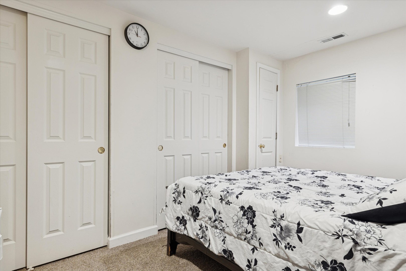 1618 Astor Avenue, Oakbrook Terrace, IL 60181