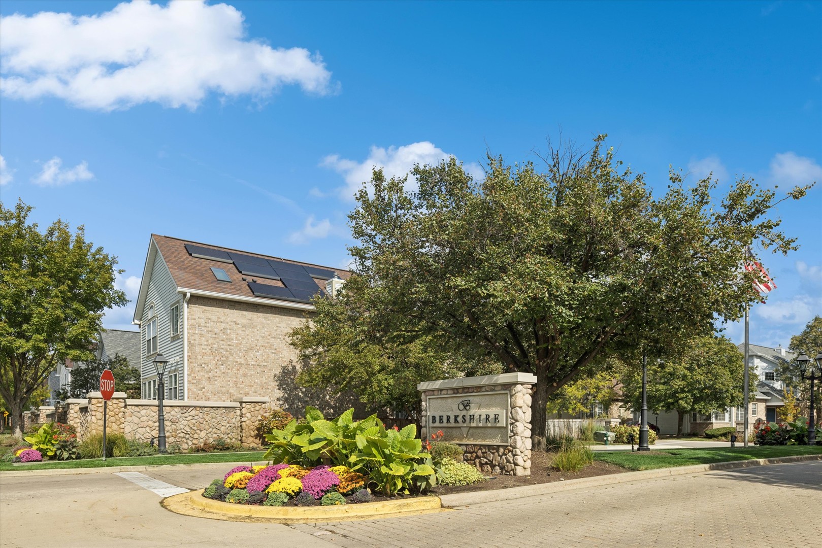 1618 Astor Avenue, Oakbrook Terrace, IL 60181