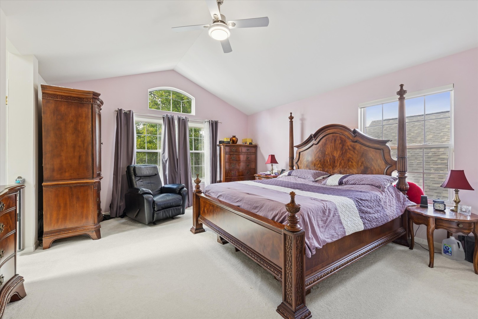 1618 Astor Avenue, Oakbrook Terrace, IL 60181