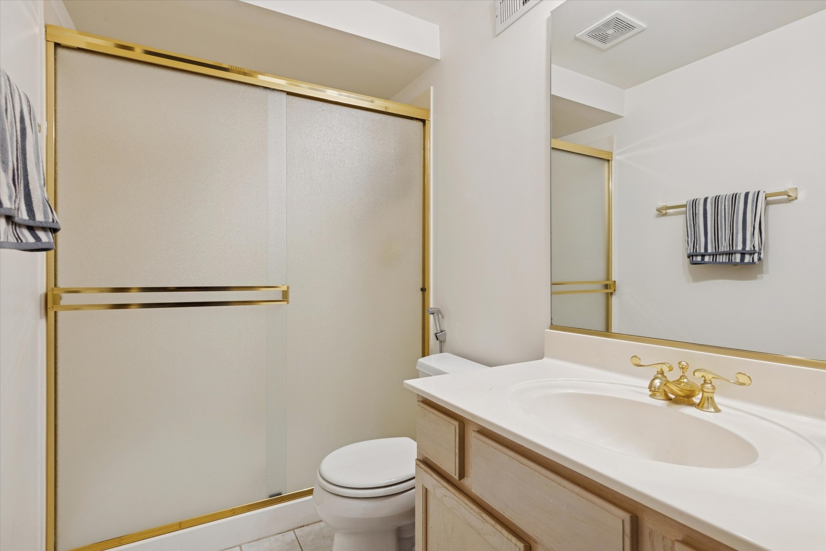 1618 Astor Avenue, Oakbrook Terrace, IL 60181