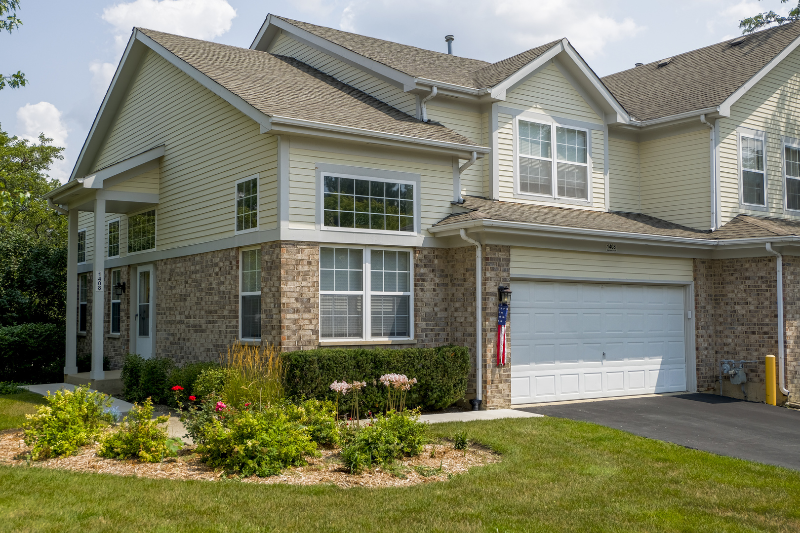 1408 Welland Court, Roselle, IL 60172