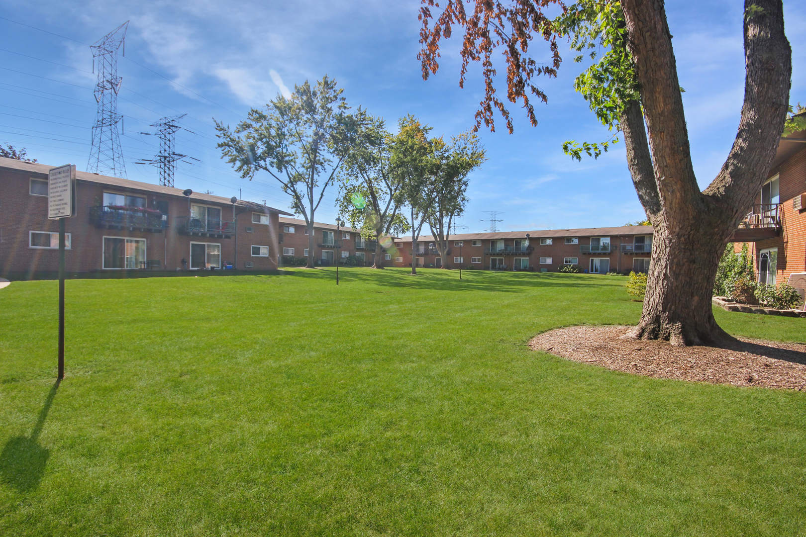 1900 Knightsbridge Drive #2B, Mount Prospect, IL 60056
