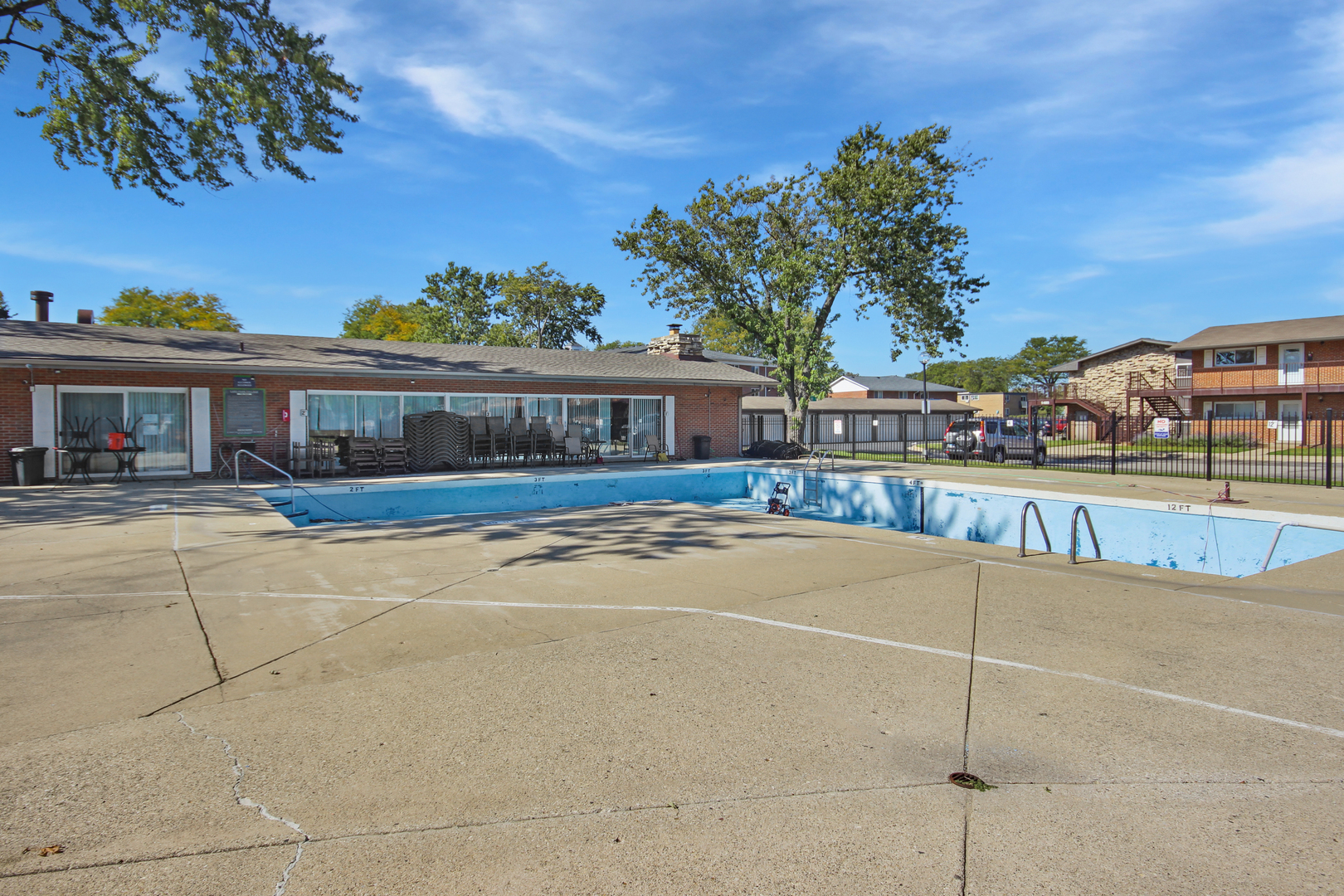1900 Knightsbridge Drive #2B, Mount Prospect, IL 60056