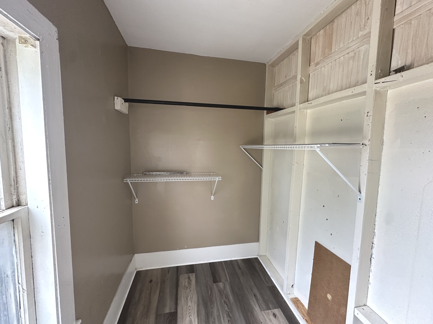 428 W High Street #B, Sycamore, IL 60178