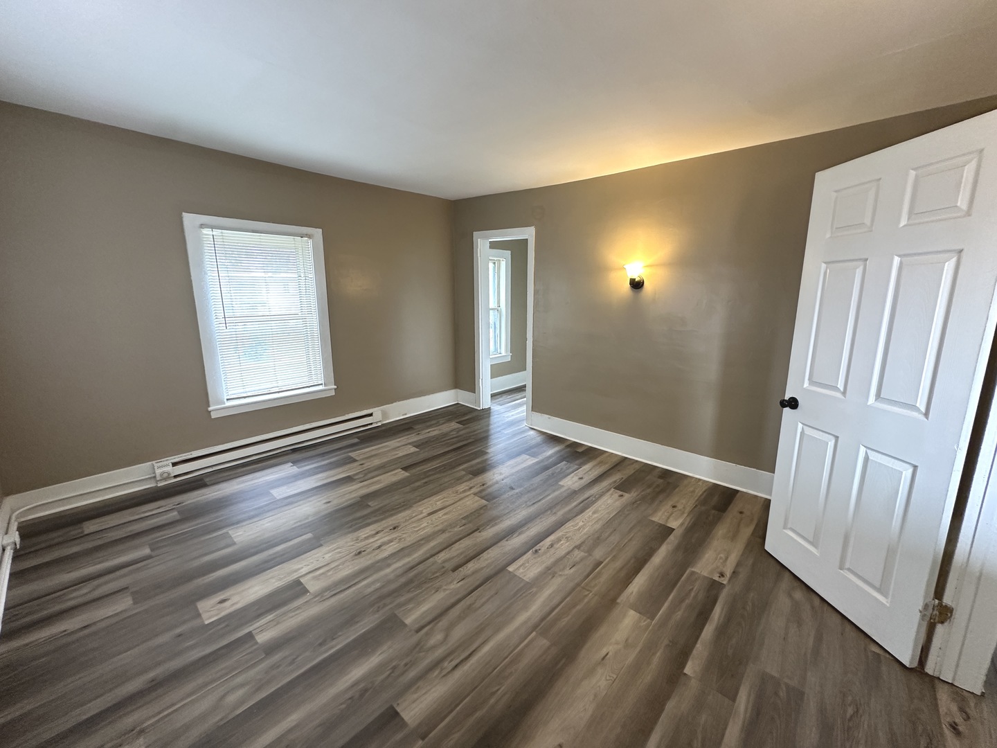 428 W High Street #B, Sycamore, IL 60178