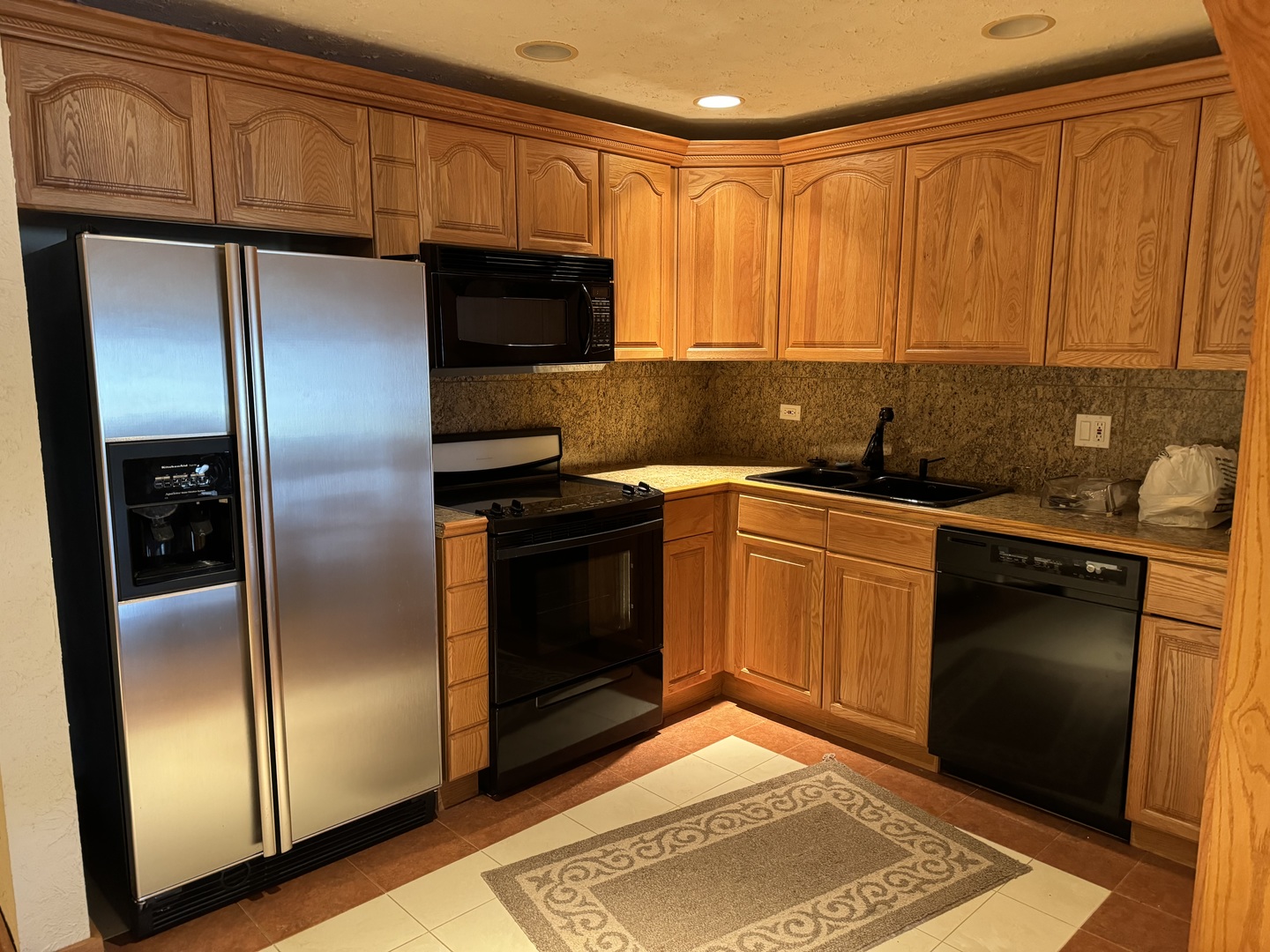 8170 Lake Ridge Drive, Burr Ridge, IL 60527