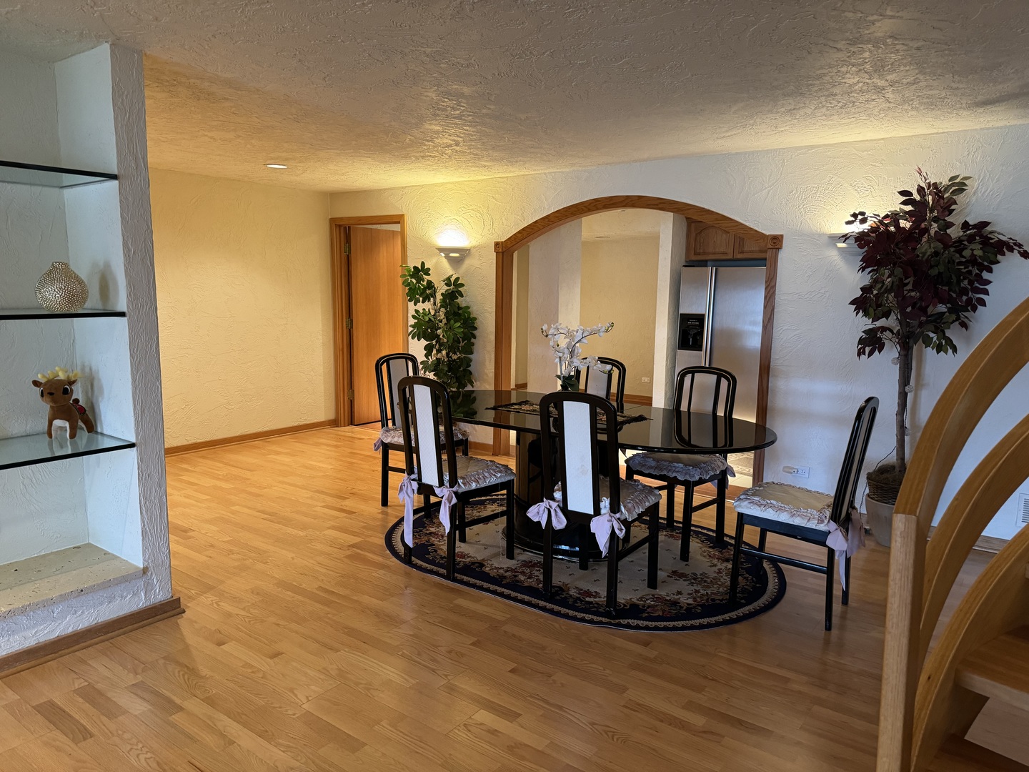 8170 Lake Ridge Drive, Burr Ridge, IL 60527