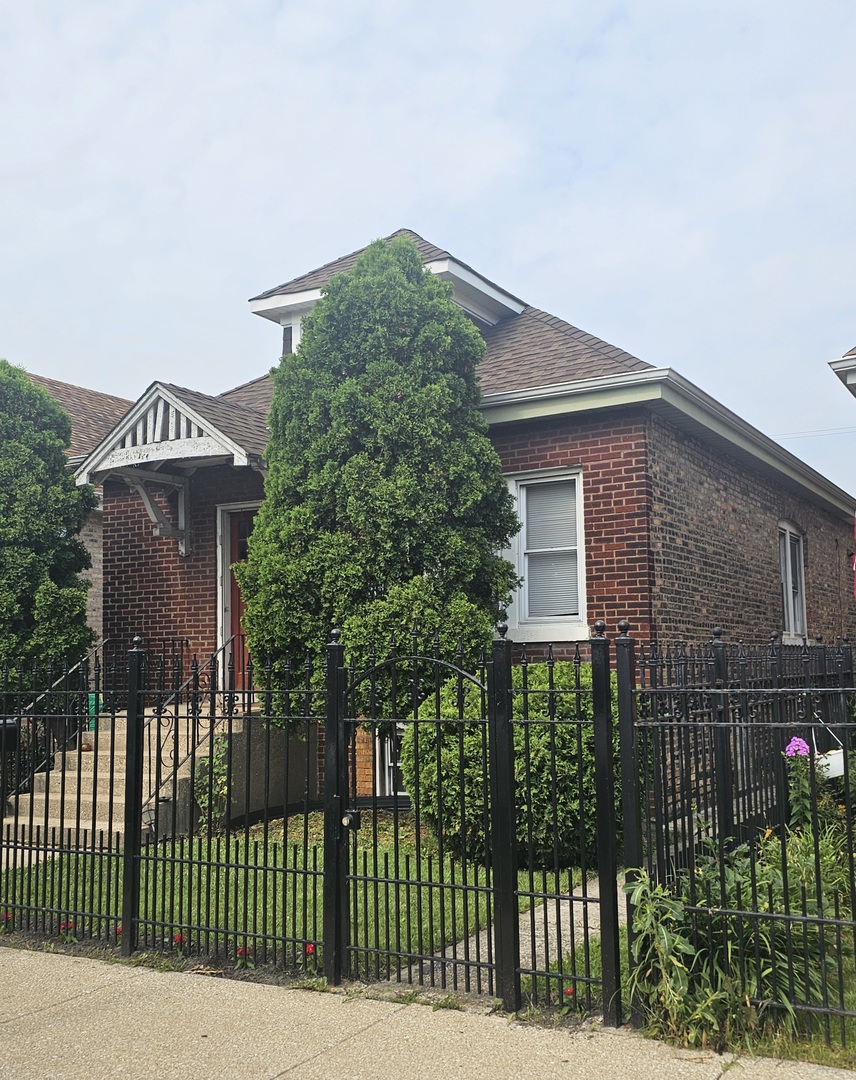 5330 S California Avenue, Chicago, IL 60632