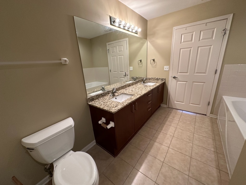 5100 W 96th Street #232, Oak Lawn, IL 60453