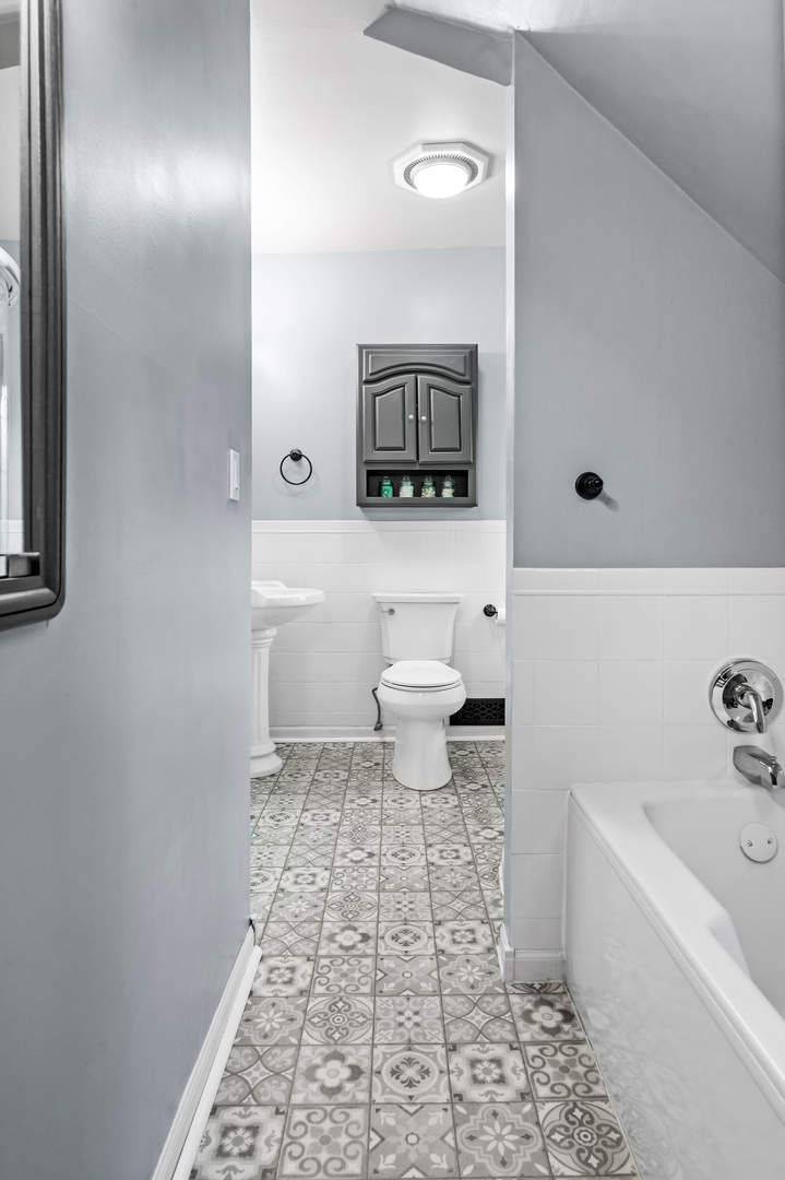 202 Willard Avenue, Bloomington, IL 61701