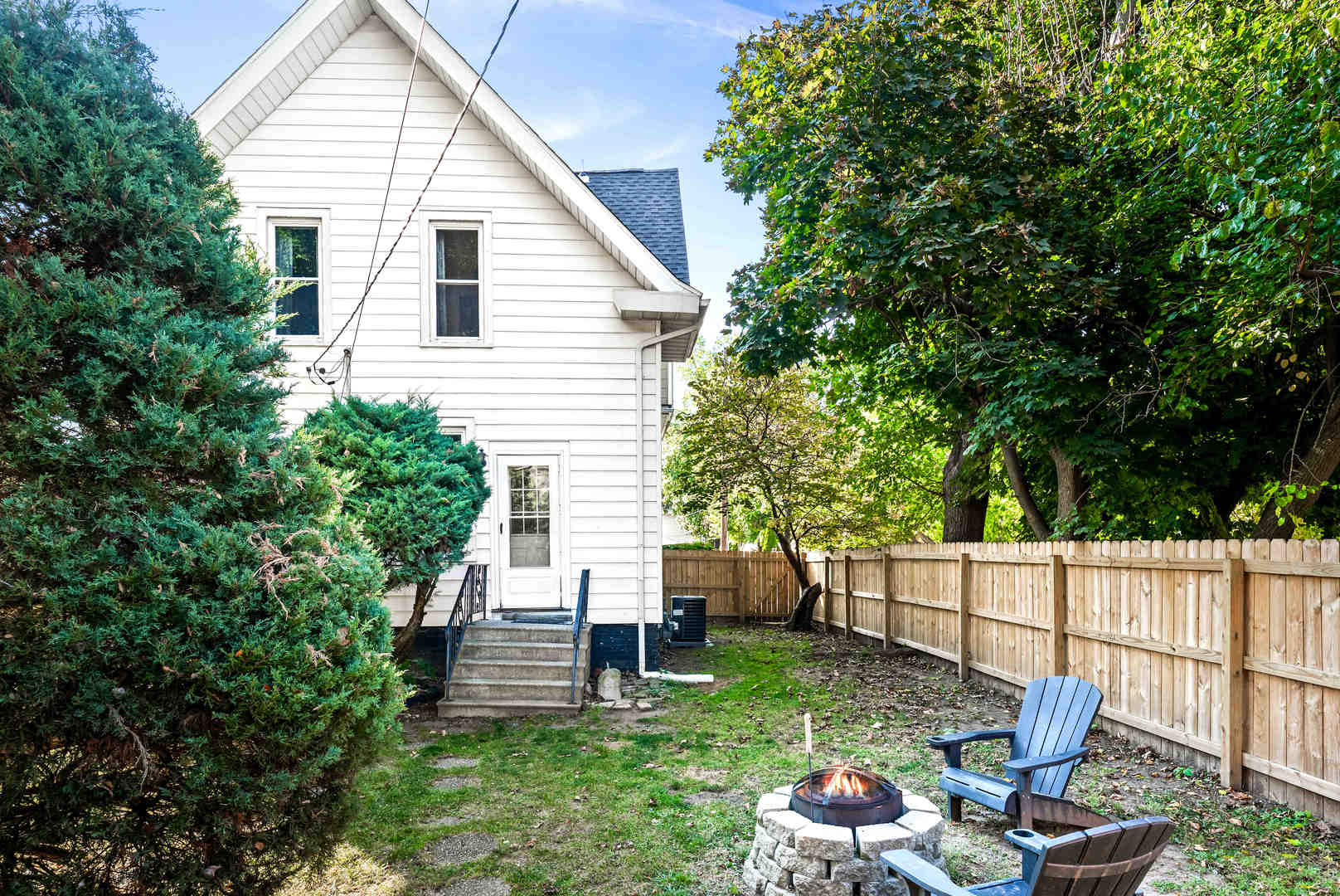 202 Willard Avenue, Bloomington, IL 61701