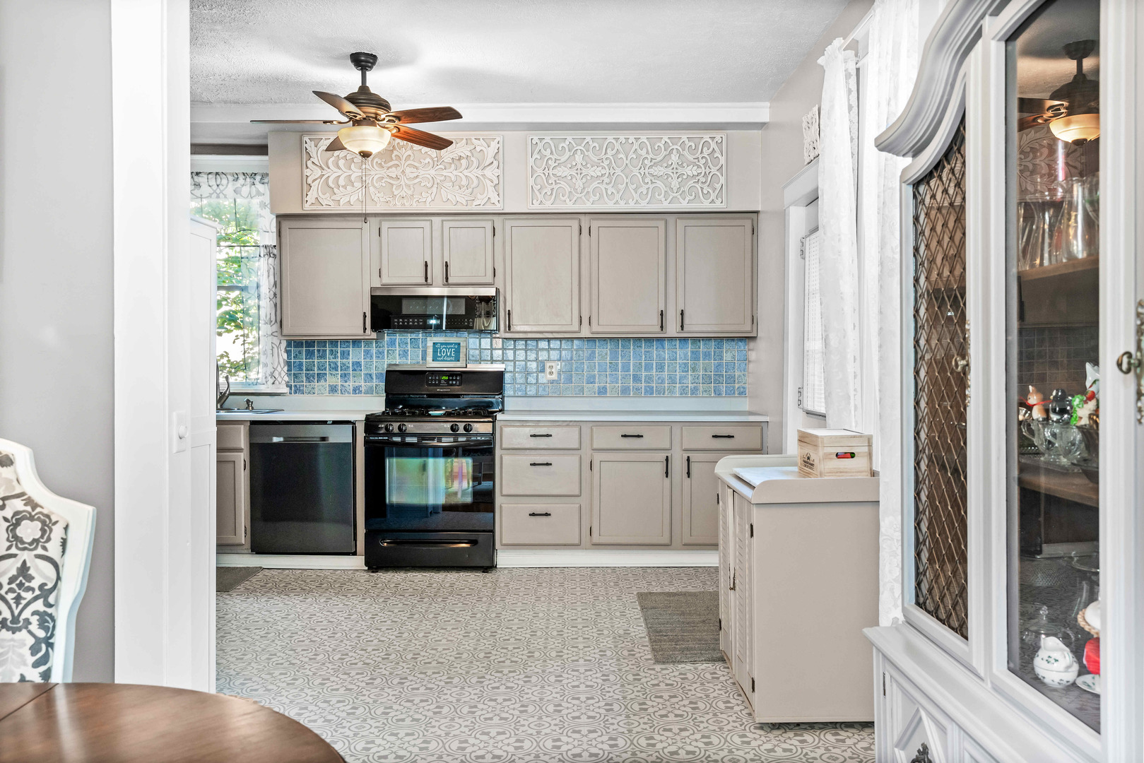 202 Willard Avenue, Bloomington, IL 61701