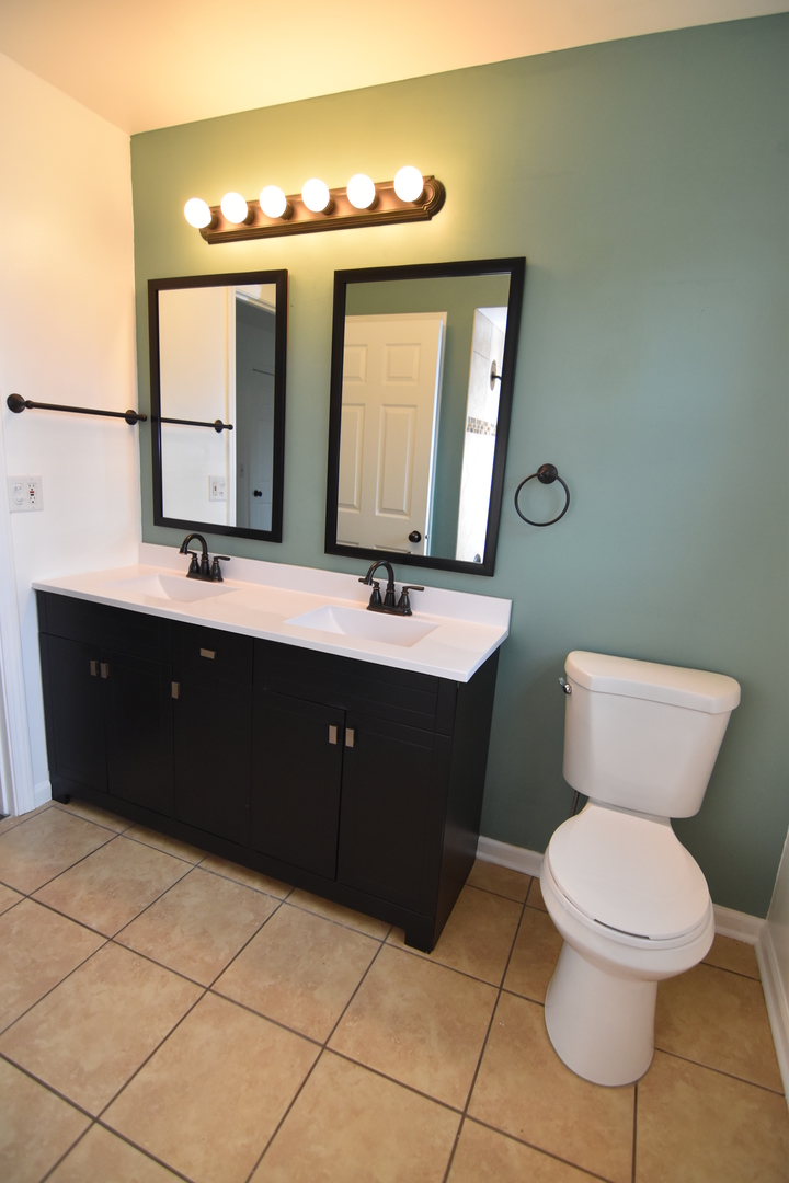 25 Carol Court, Crete, IL 60417