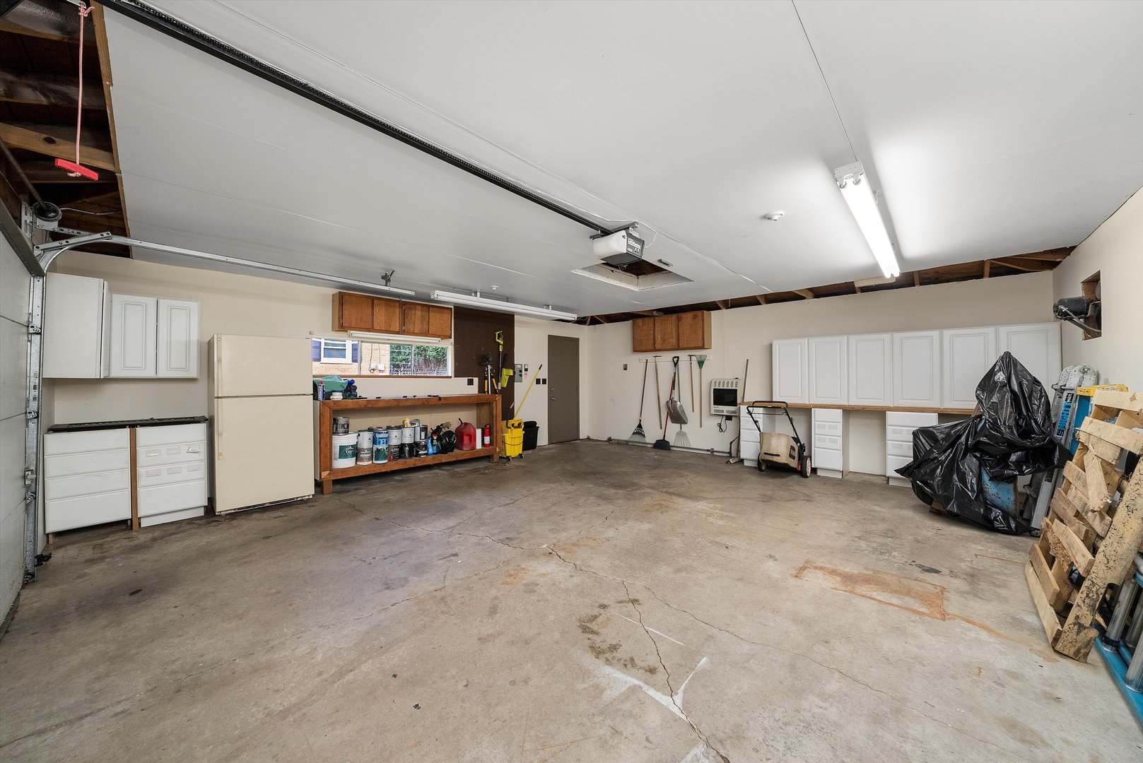 201 N Stewart Avenue, Lombard, IL 60148