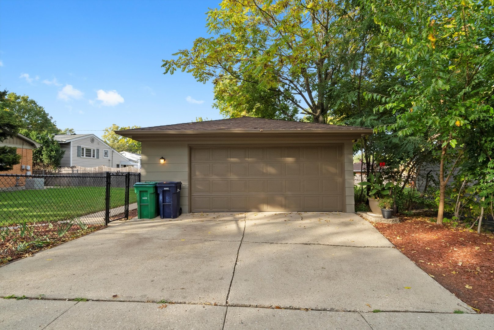 201 N Stewart Avenue, Lombard, IL 60148