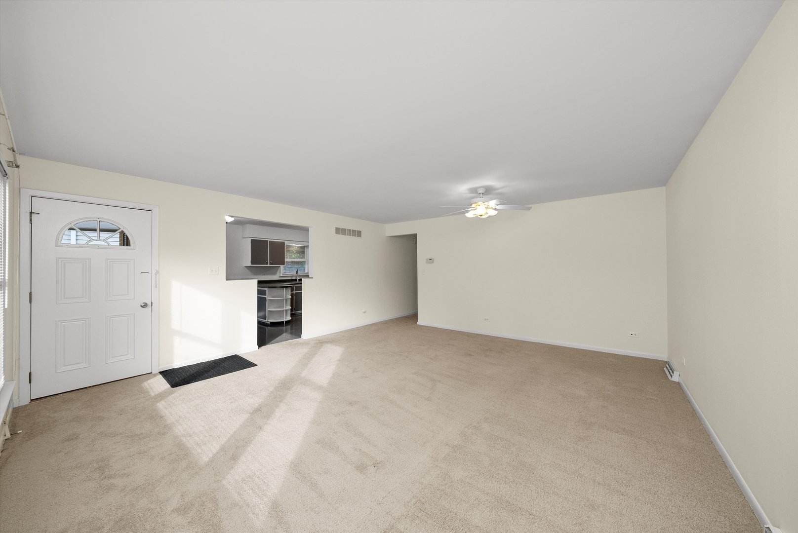 201 N Stewart Avenue, Lombard, IL 60148
