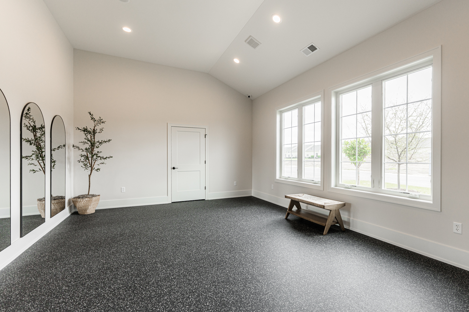 60 Kloe Lane #60, Sycamore, IL 60178