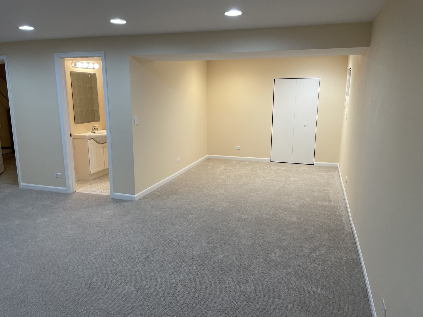 1723 Wildberry Drive #C, Glenview, IL 60025