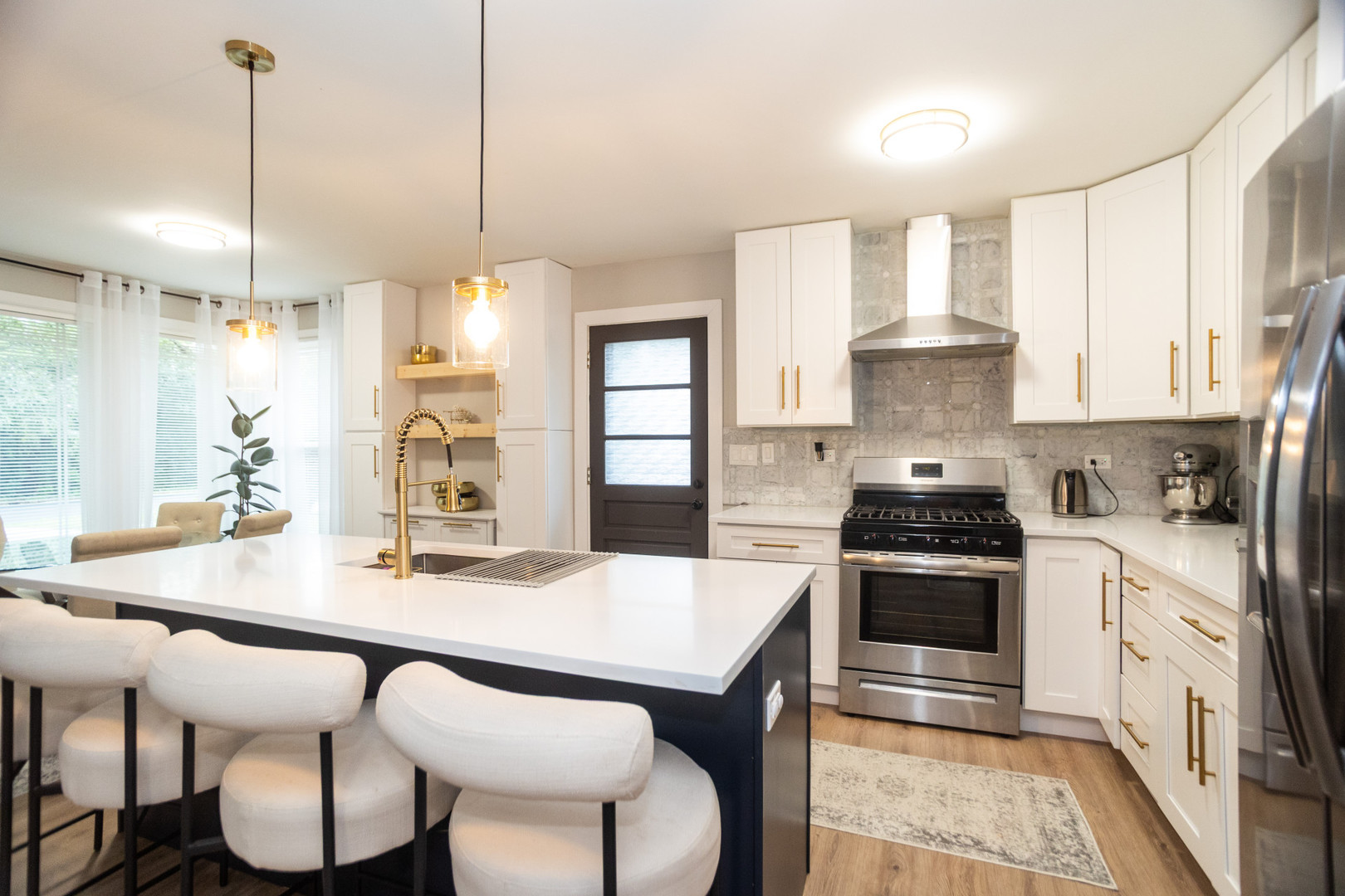 726 Lawler Avenue, Wilmette, IL 60091