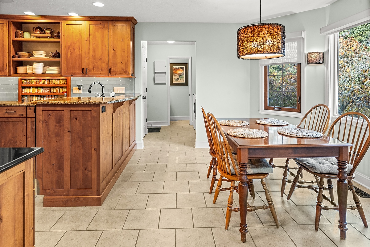 21 Pendleton Way, Bloomington, IL 61704