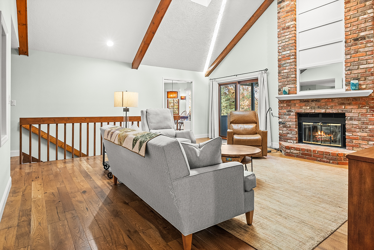 21 Pendleton Way, Bloomington, IL 61704