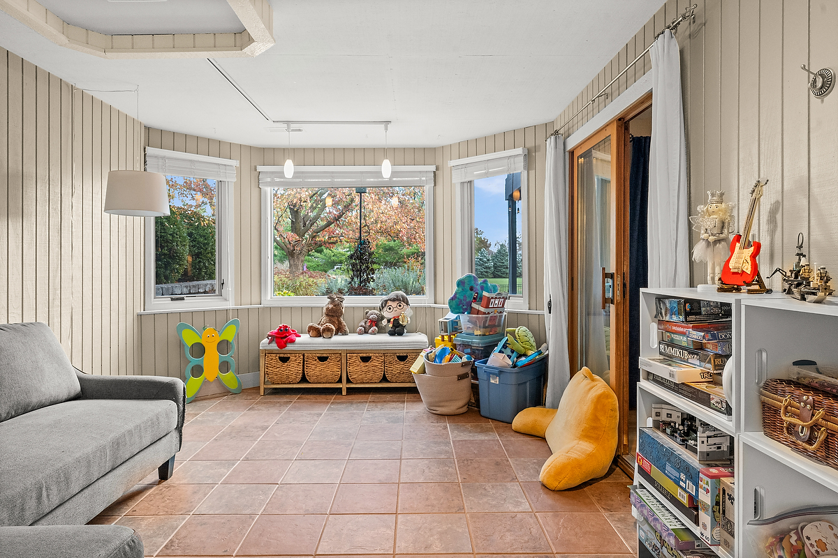 21 Pendleton Way, Bloomington, IL 61704