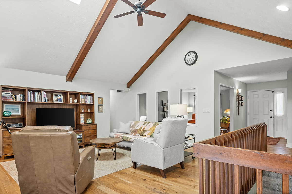 21 Pendleton Way, Bloomington, IL 61704