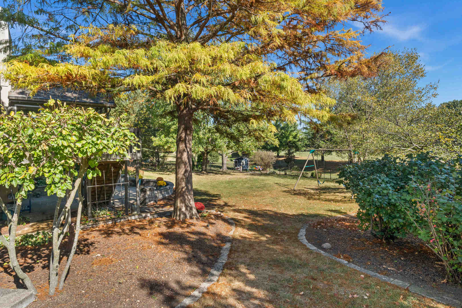 21 Pendleton Way, Bloomington, IL 61704