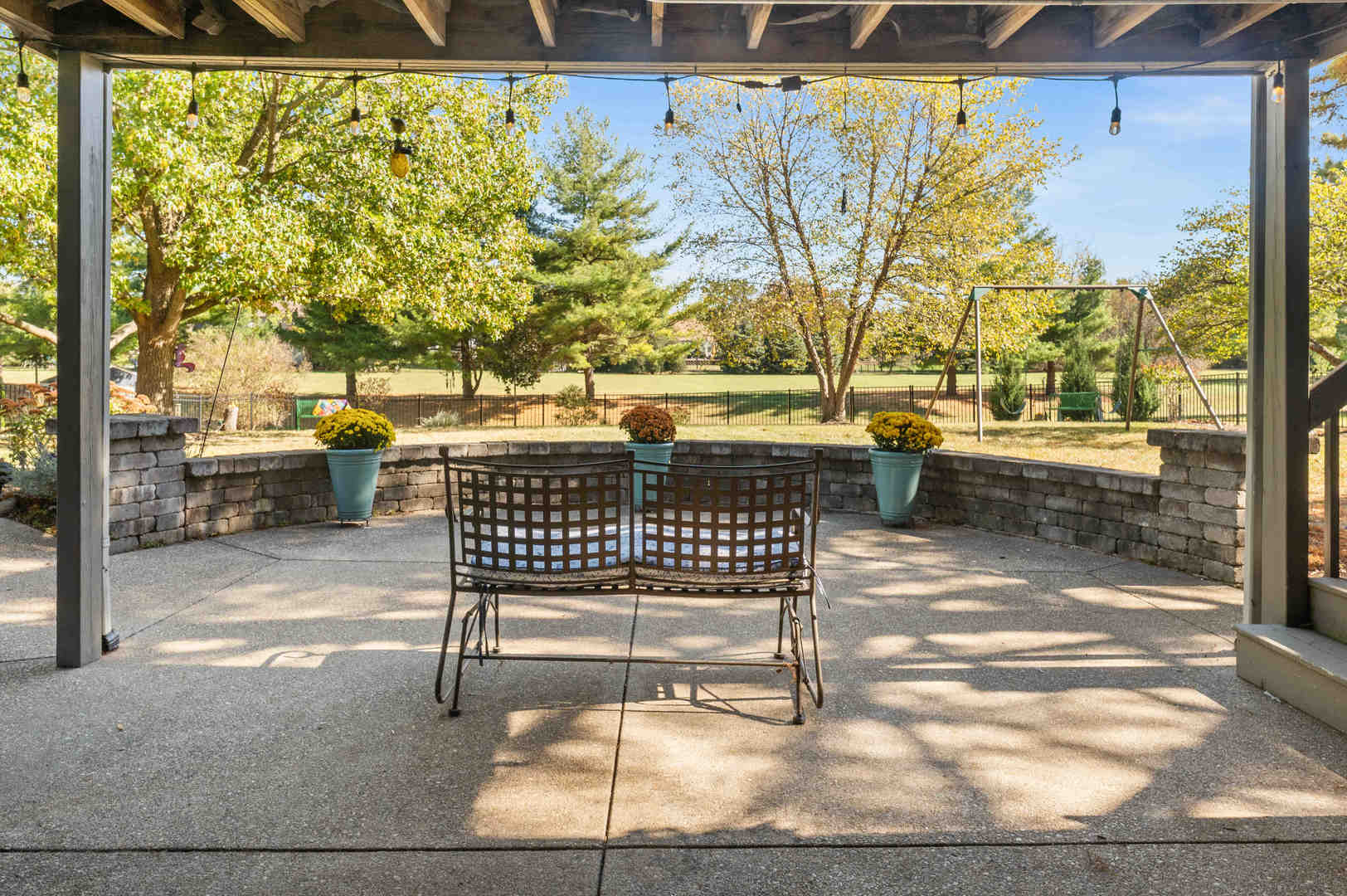 21 Pendleton Way, Bloomington, IL 61704