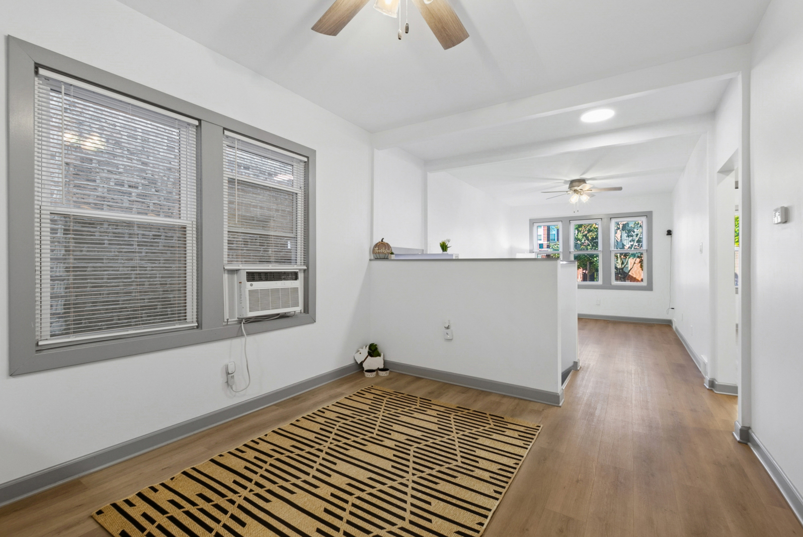 7337 S University Avenue, Chicago, IL 60619