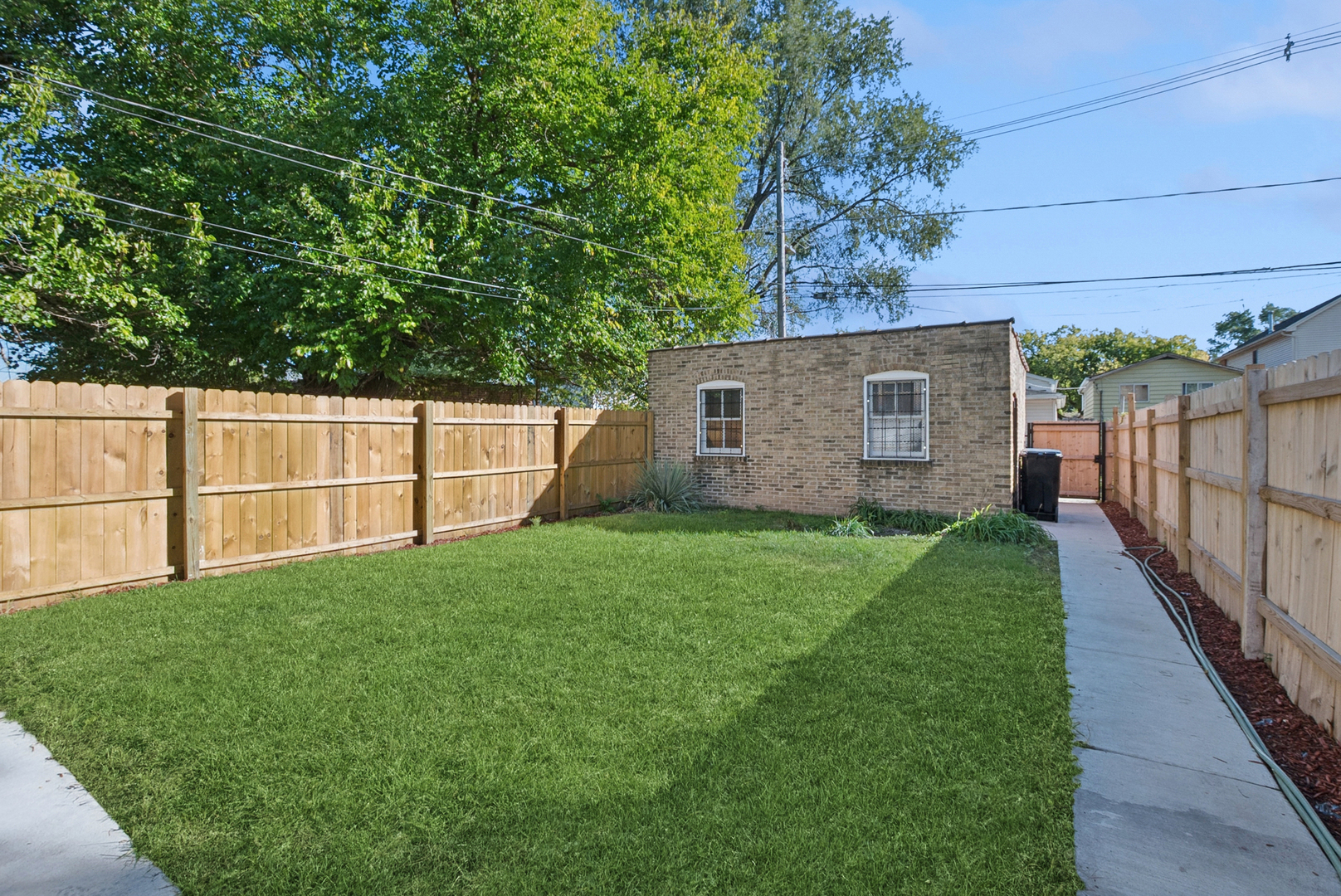 7337 S University Avenue, Chicago, IL 60619
