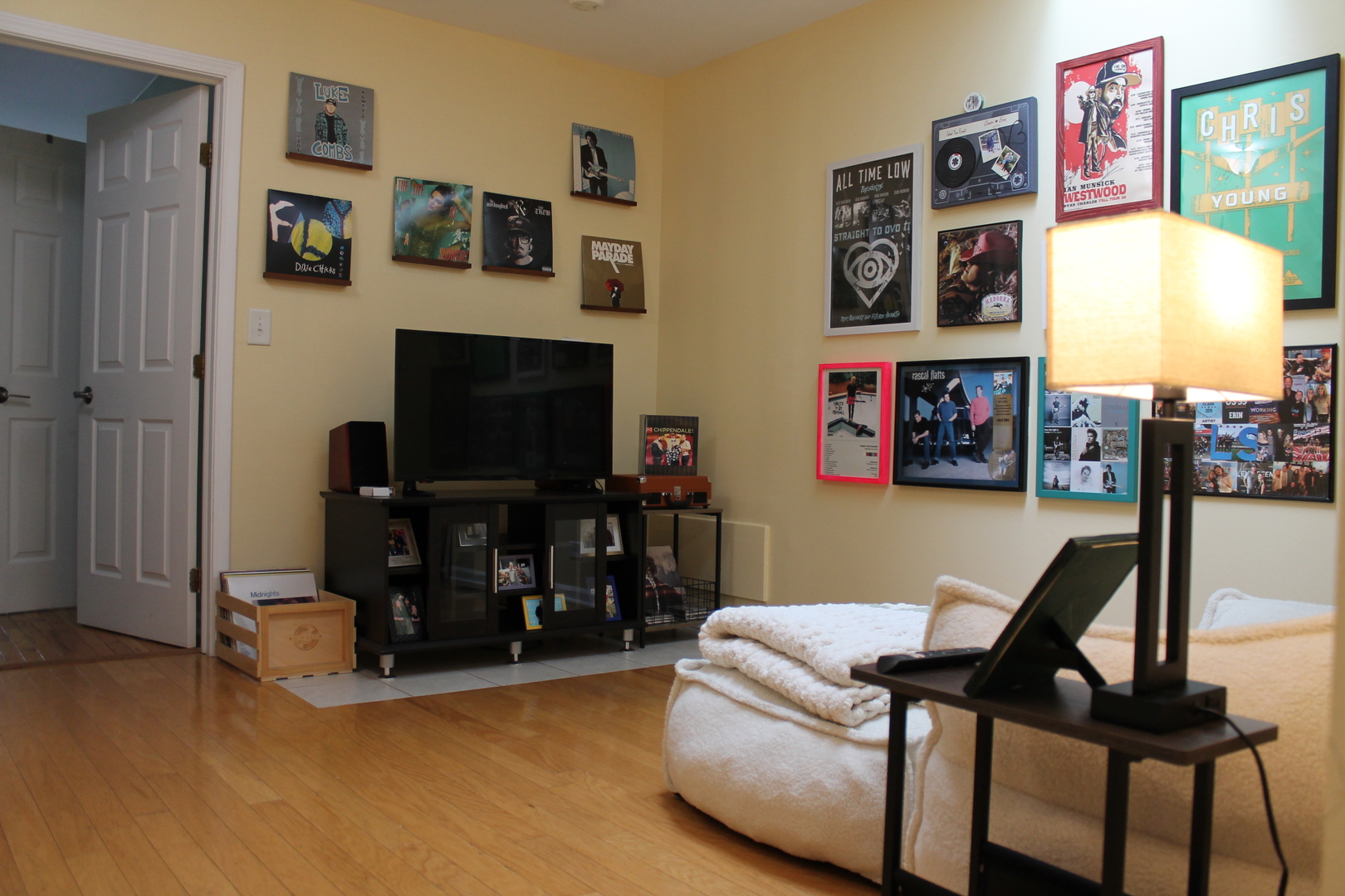 480 Village Green Road, Naperville, IL 60540