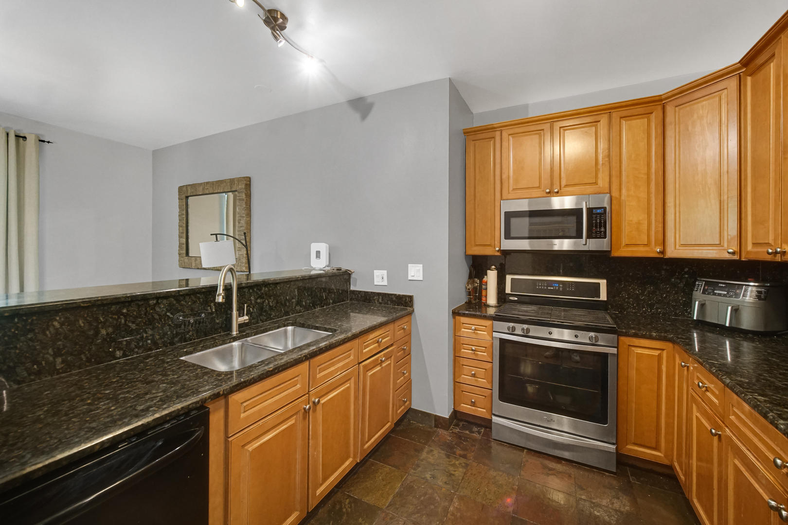 1535 N Elm Street, Palatine, IL 60067