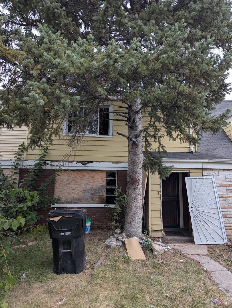 2242 E 96th Street, Chicago, IL 60617