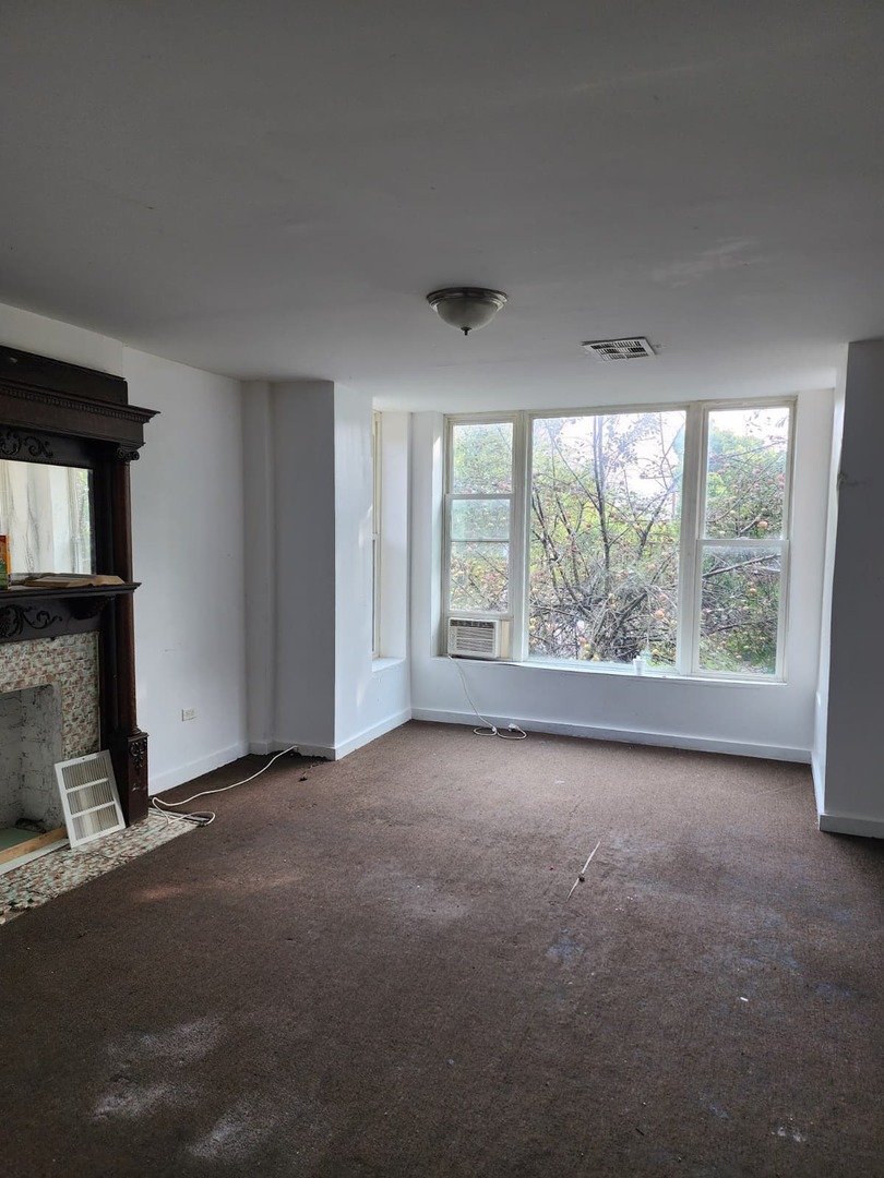 101 Comstock Street #1, Joliet, IL 60436