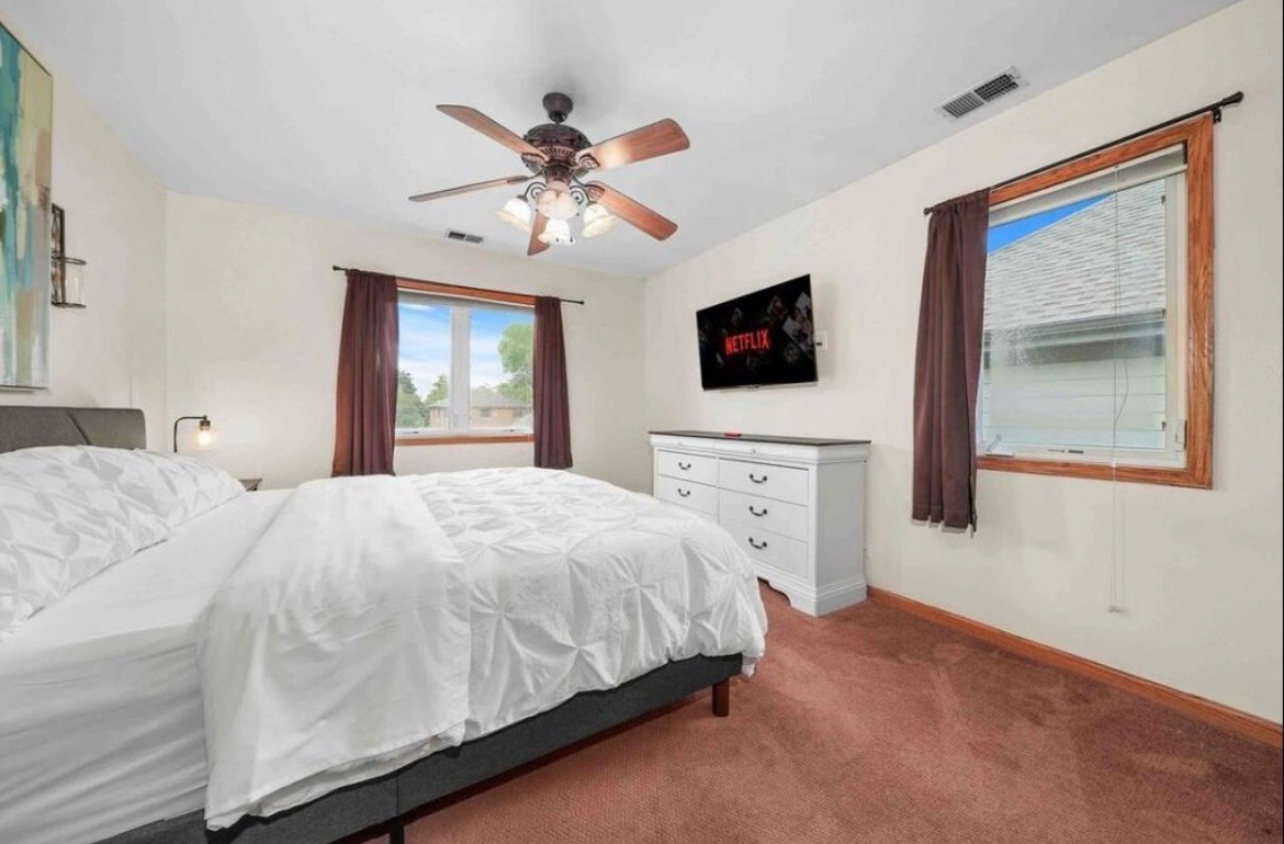 5304 S New England Avenue, Chicago, IL 60638