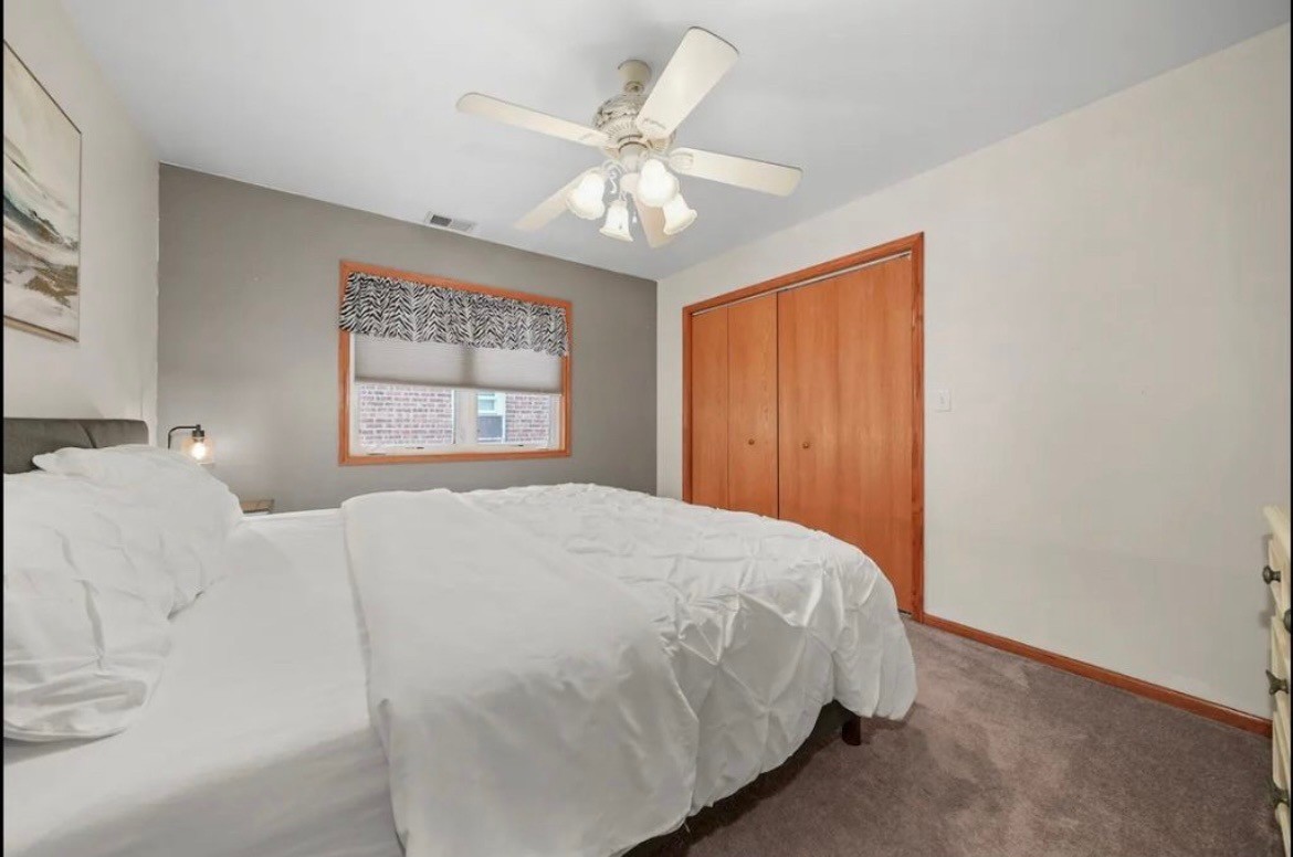 5304 S New England Avenue, Chicago, IL 60638