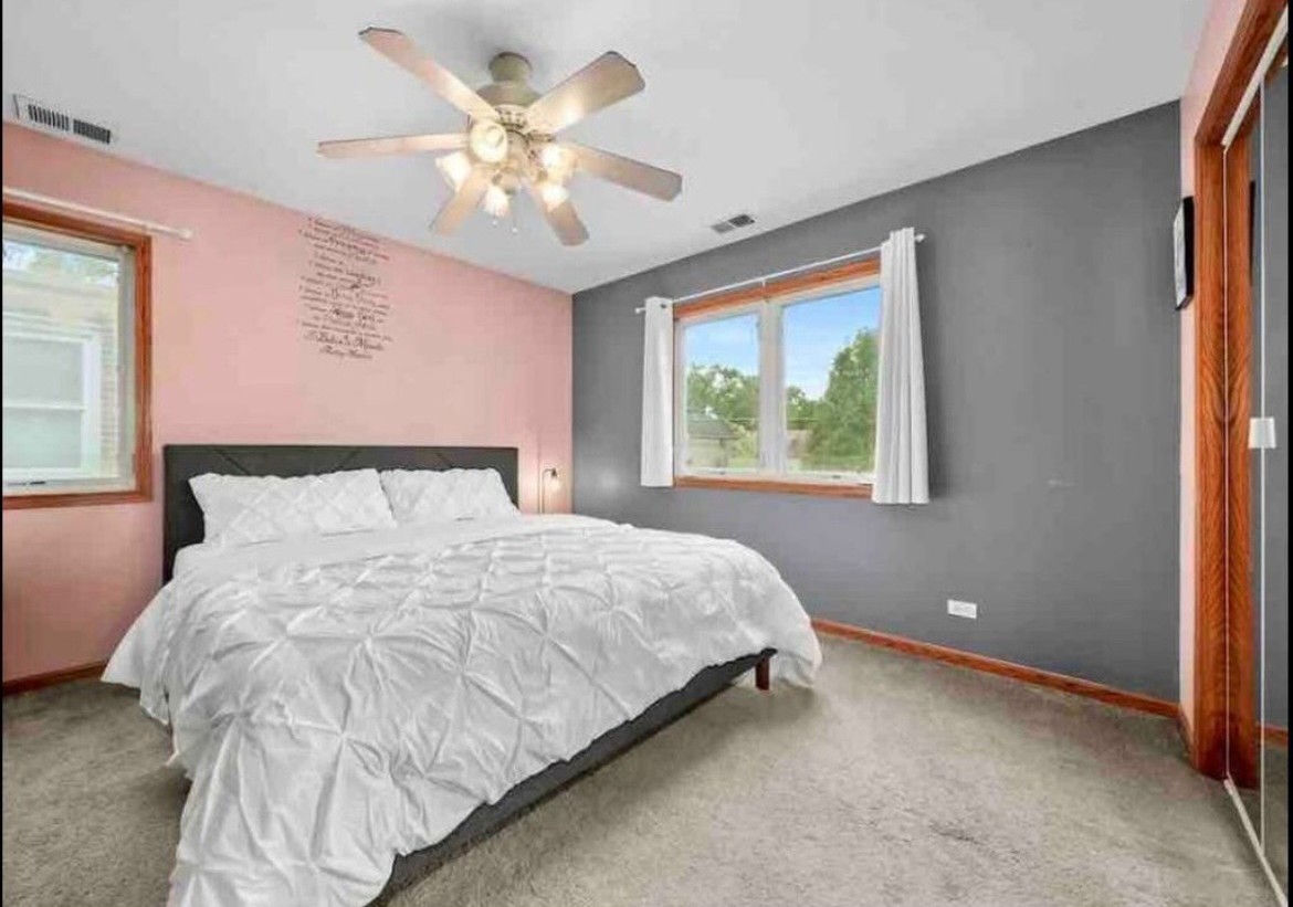 5304 S New England Avenue, Chicago, IL 60638