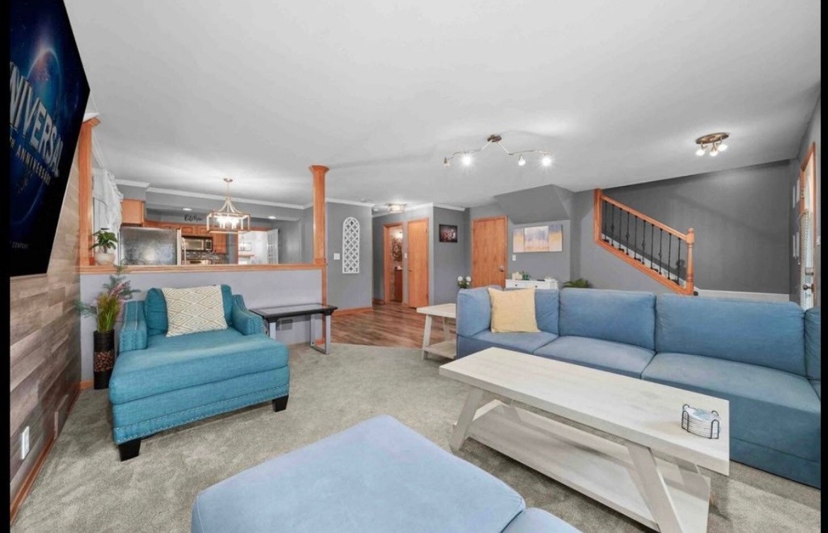 5304 S New England Avenue, Chicago, IL 60638