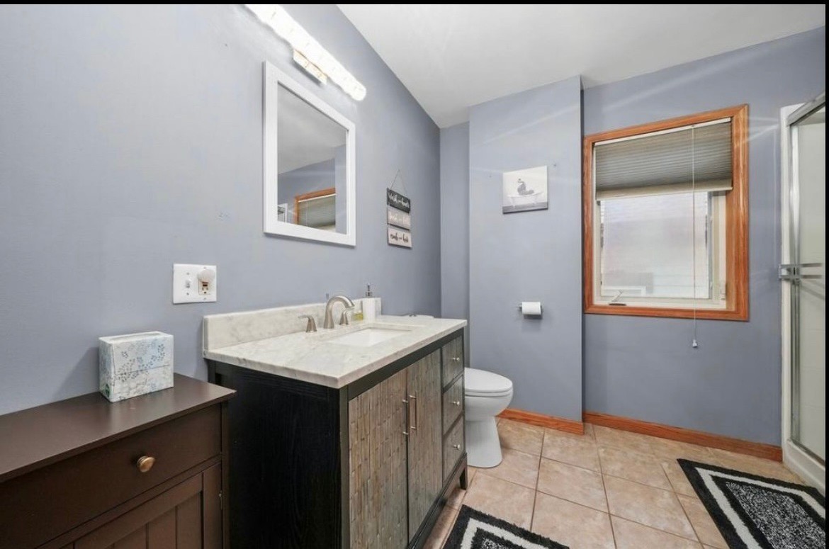 5304 S New England Avenue, Chicago, IL 60638