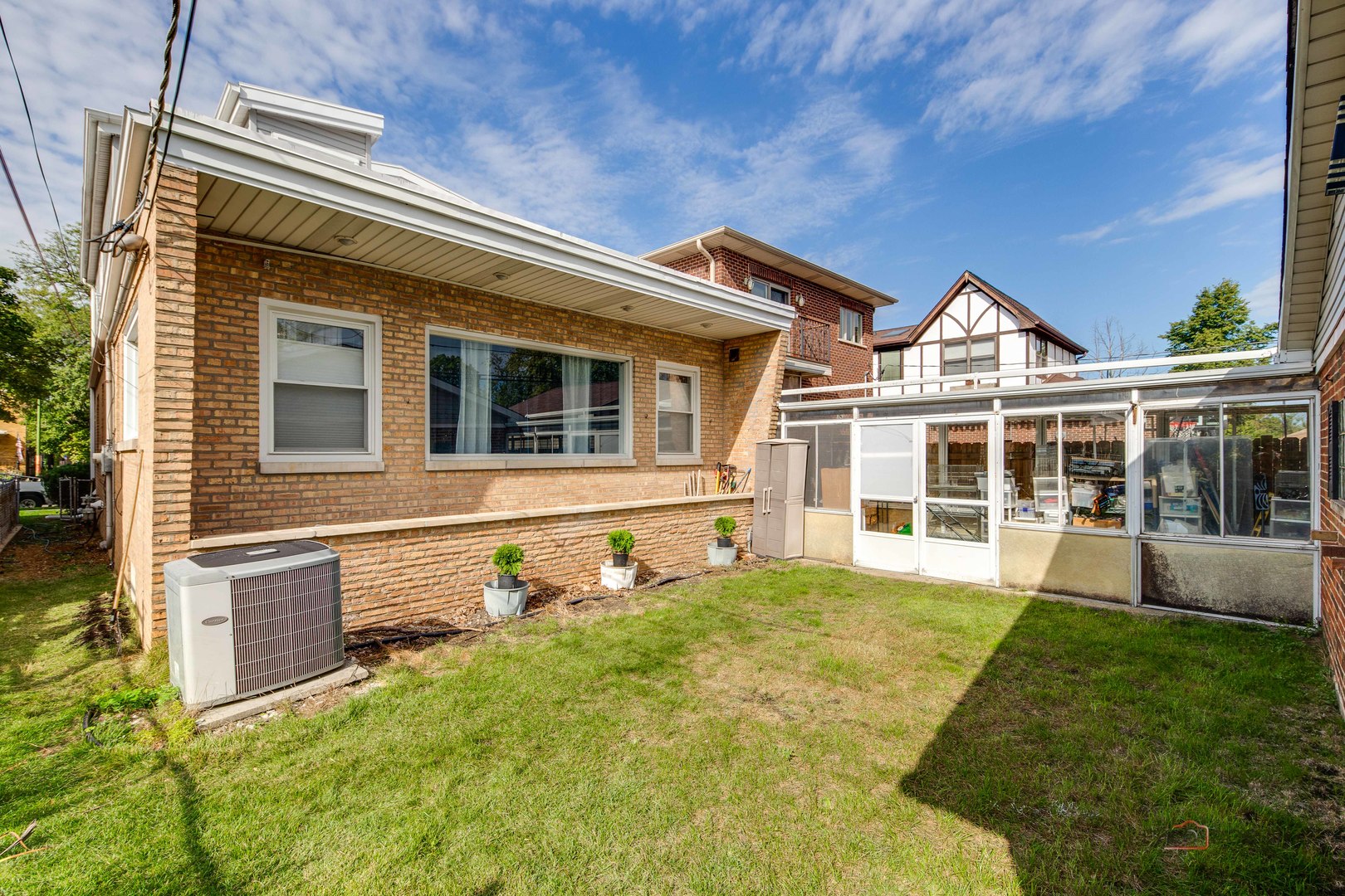 6149 N Karlov Avenue, Chicago, IL 60646