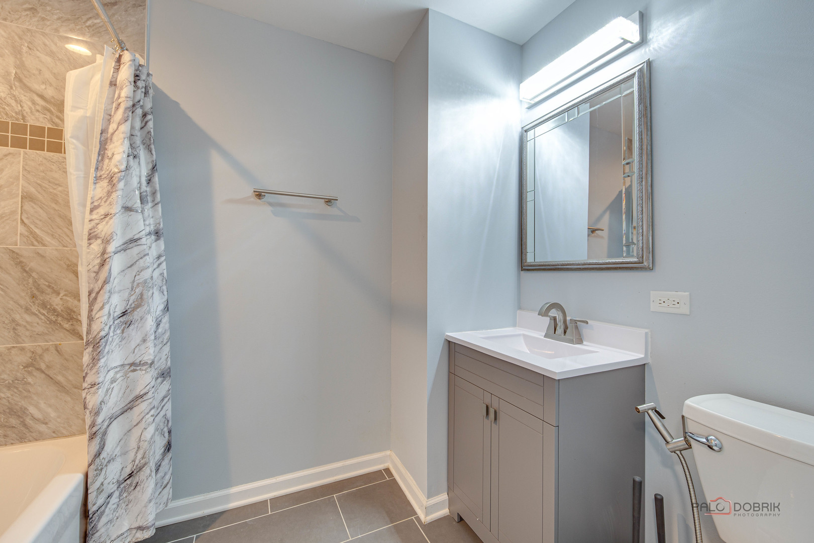 6149 N Karlov Avenue, Chicago, IL 60646