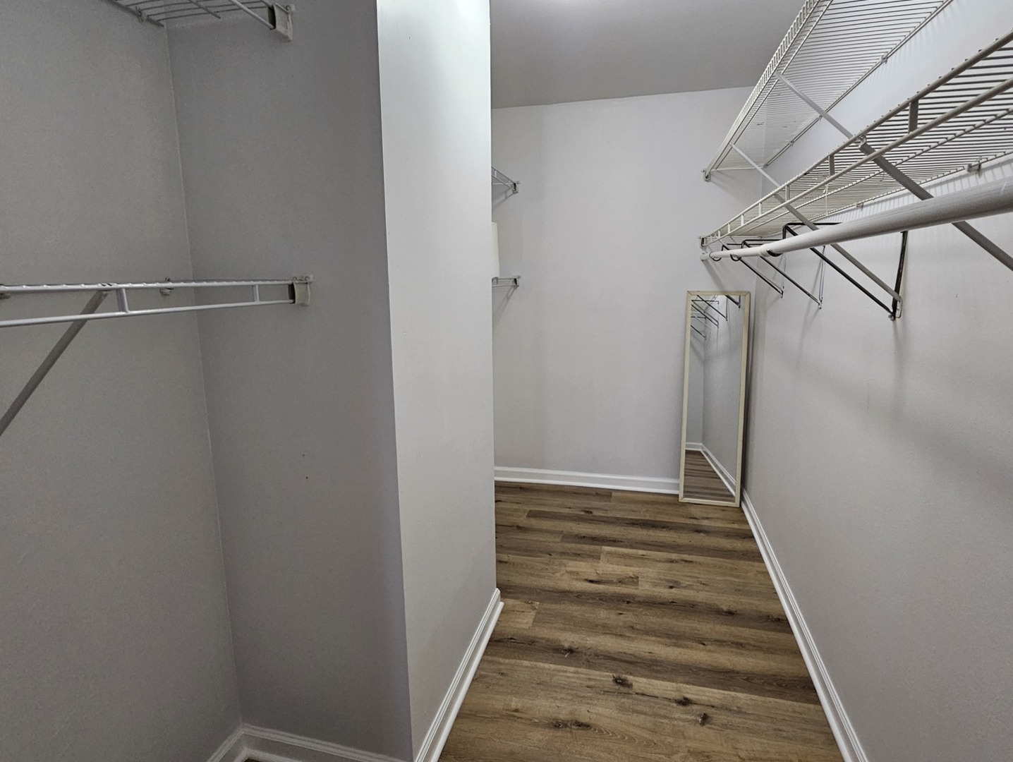 10037 S Walnut Terrace #31-111, Palos Hills, IL 60465