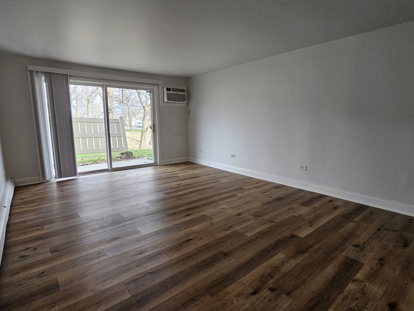 10037 S Walnut Terrace #31-111, Palos Hills, IL 60465