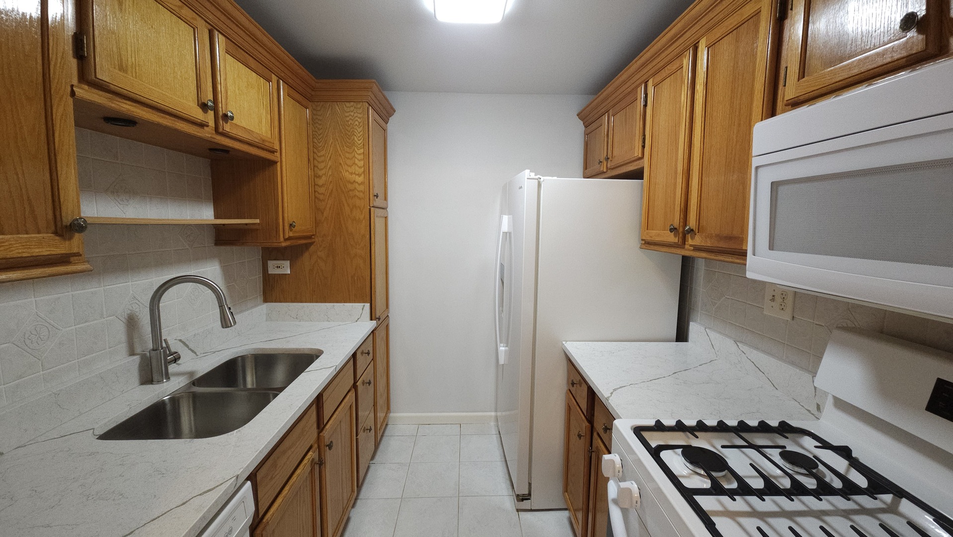 10037 S Walnut Terrace #31-111, Palos Hills, IL 60465