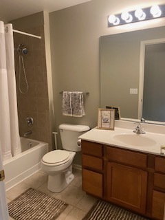 440 W Mahogany Court #312, Palatine, IL 60067